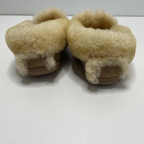 L.L Bean Women 7 M Tan Wicked Good Sheepskin Slippers Moccasins Shoes 130484 EUC - Picture 6 of 12